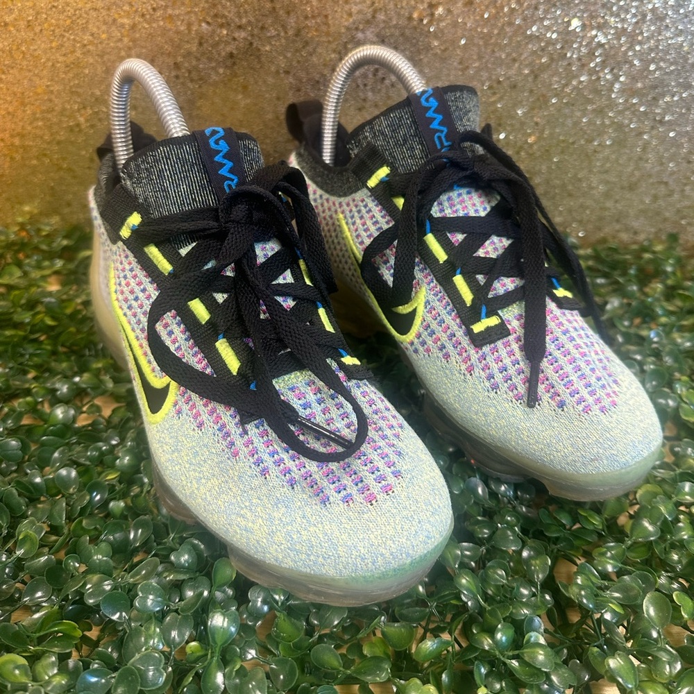 Nike Air VaporMax
“Flyknit Next Nature”